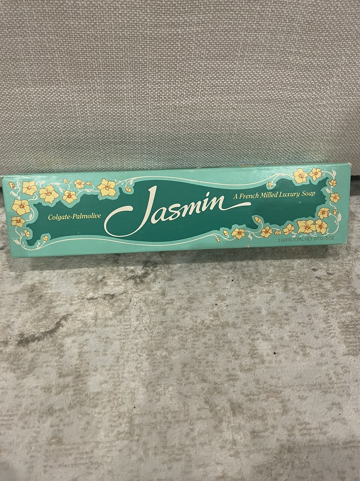 VTG Colgate Palmolive Jasmin French Milled Luxury Soap 3 Bars Original Box NOS