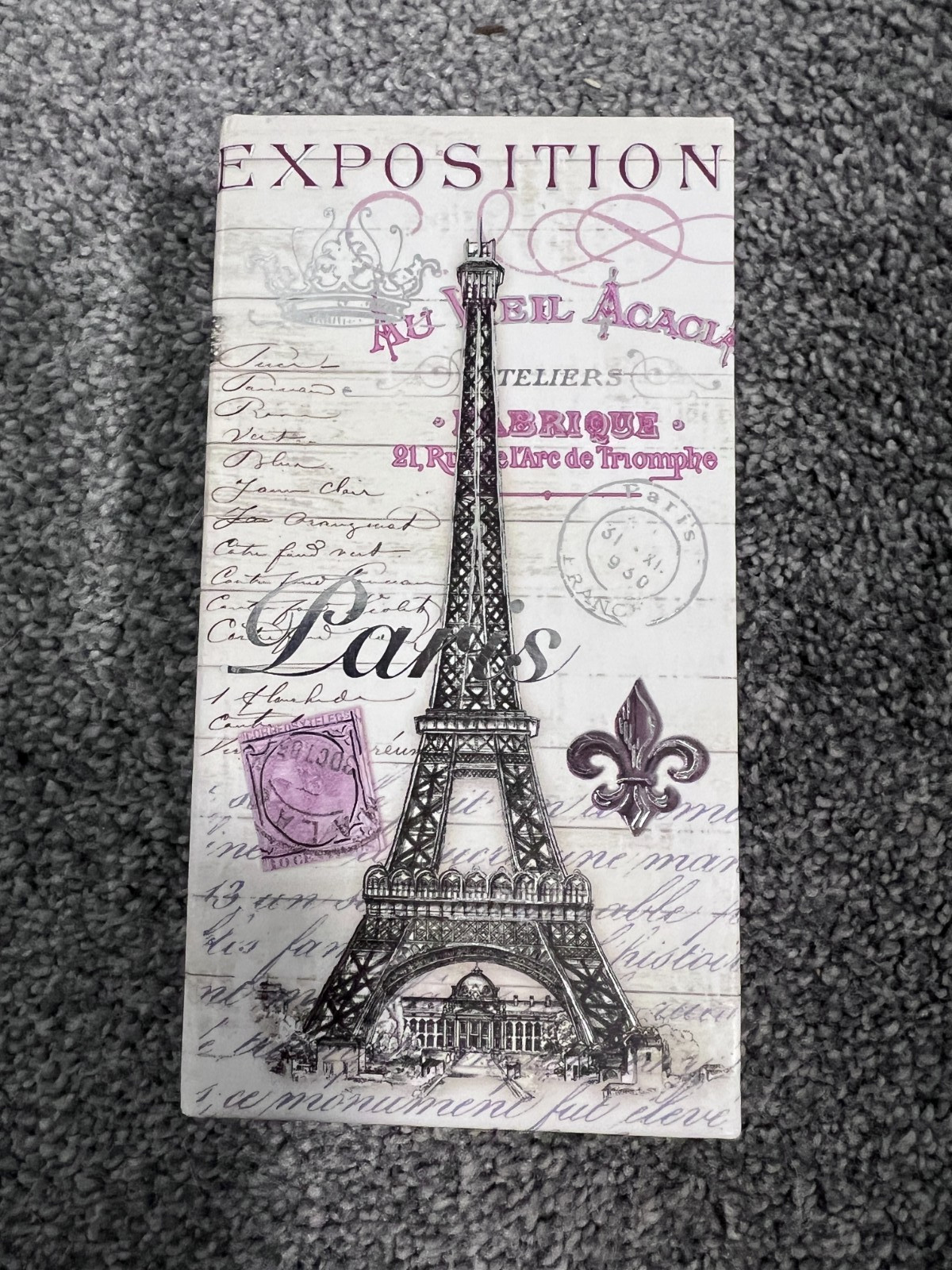 Pooch & Sweetheart ~Eifel Tower Paris ~ Music Box w/Rose Soap ~ NEW