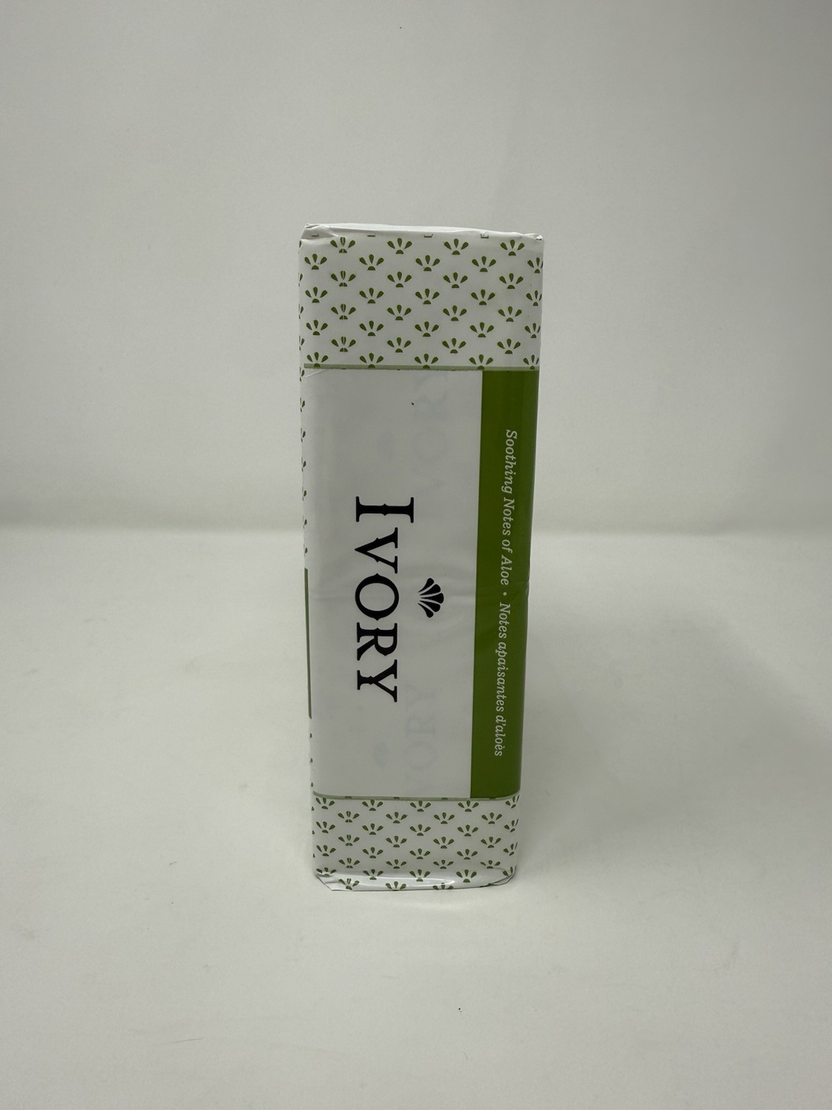 Ivory Bar Soap, soothing notes of Aloe, for All Skin Types, 12 Count, 3.17 oz