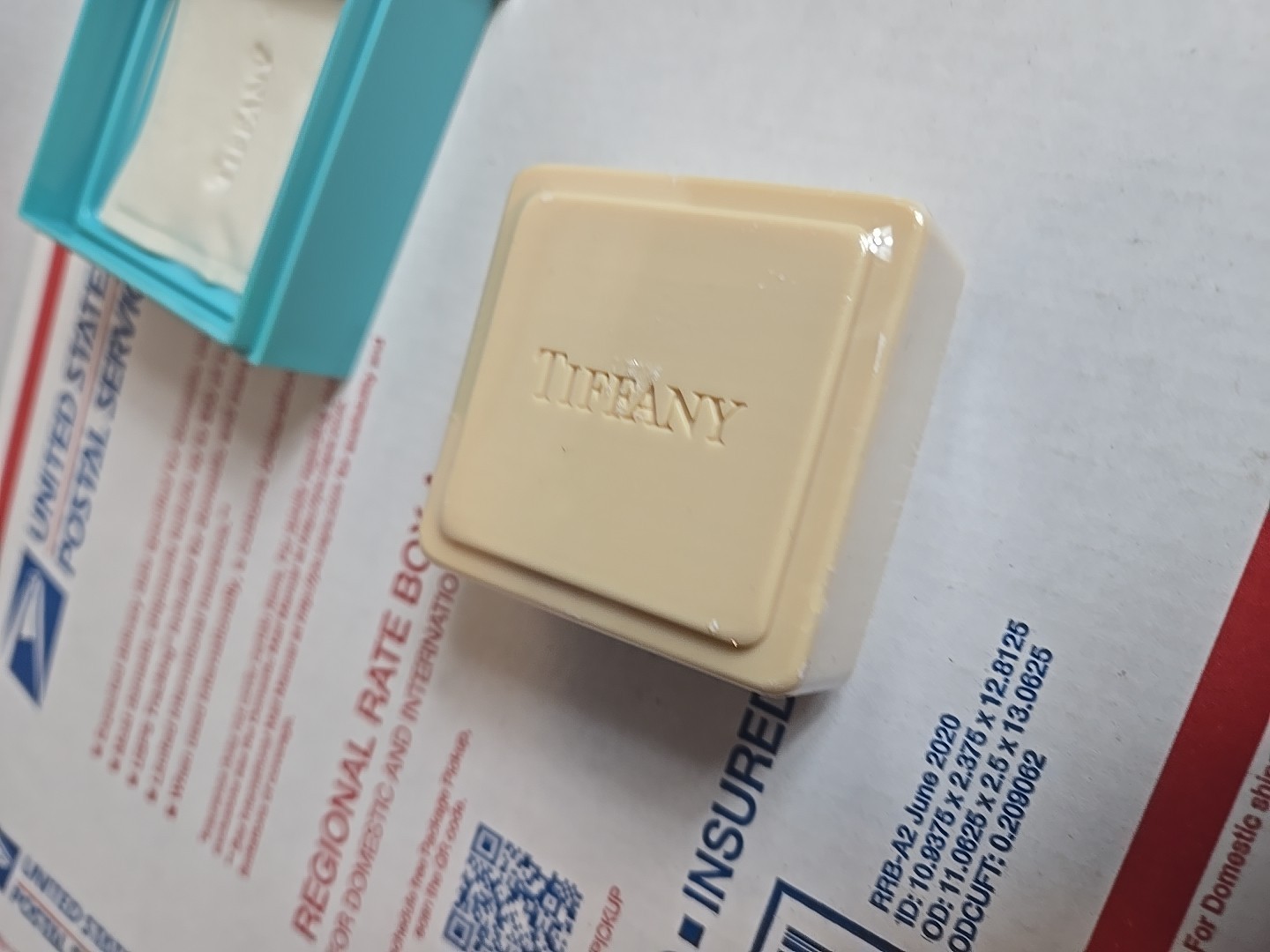 Tiffany & Co. 3.52 Oz. Net Wt. 100G Perfumed Soap in Case, NEW