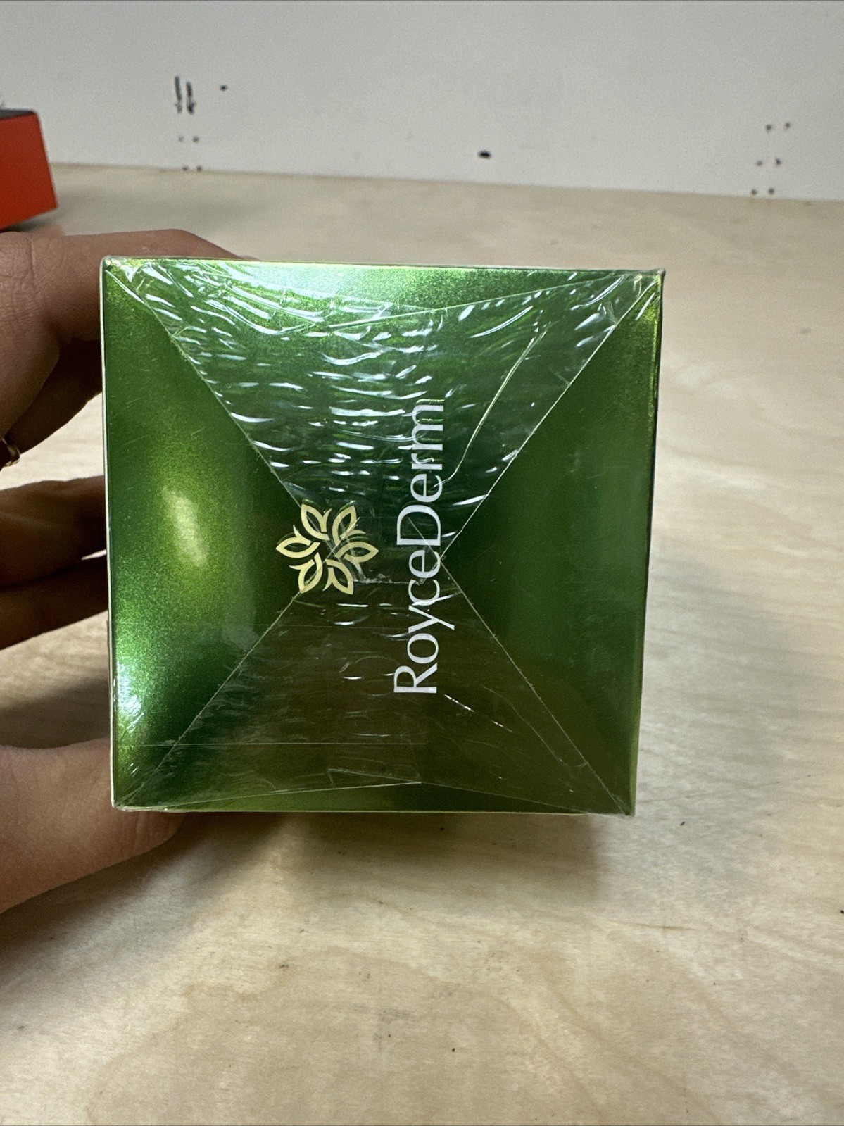 RoyceDerm Tea Tree Scalp Scrub Soap, 7.05oz Exp:02/2028