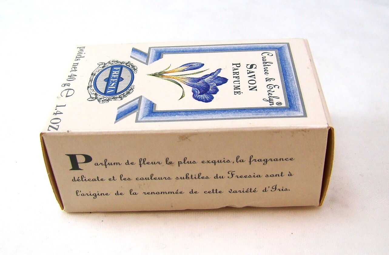 Crabtree & Evelyn FREESIA Soap Bar 40 g 1.4 oz NEW NIB imp RARE, VINTAGE