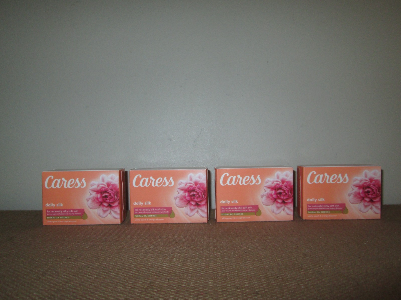 4 Bars CARESS Daily Silk Bar Soap Floral Oil Essence White Peach Orange Blossom