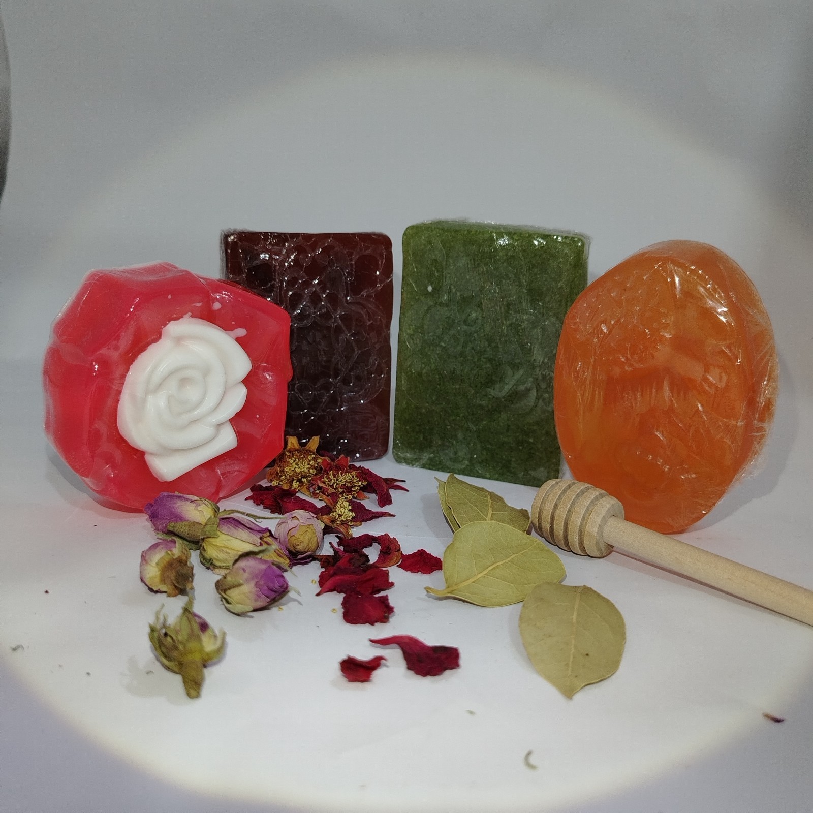 ​4 Pcs Natural Glycerin Soap Set – Honey, Pomegranate, Laurel & Rose – Vit E & C