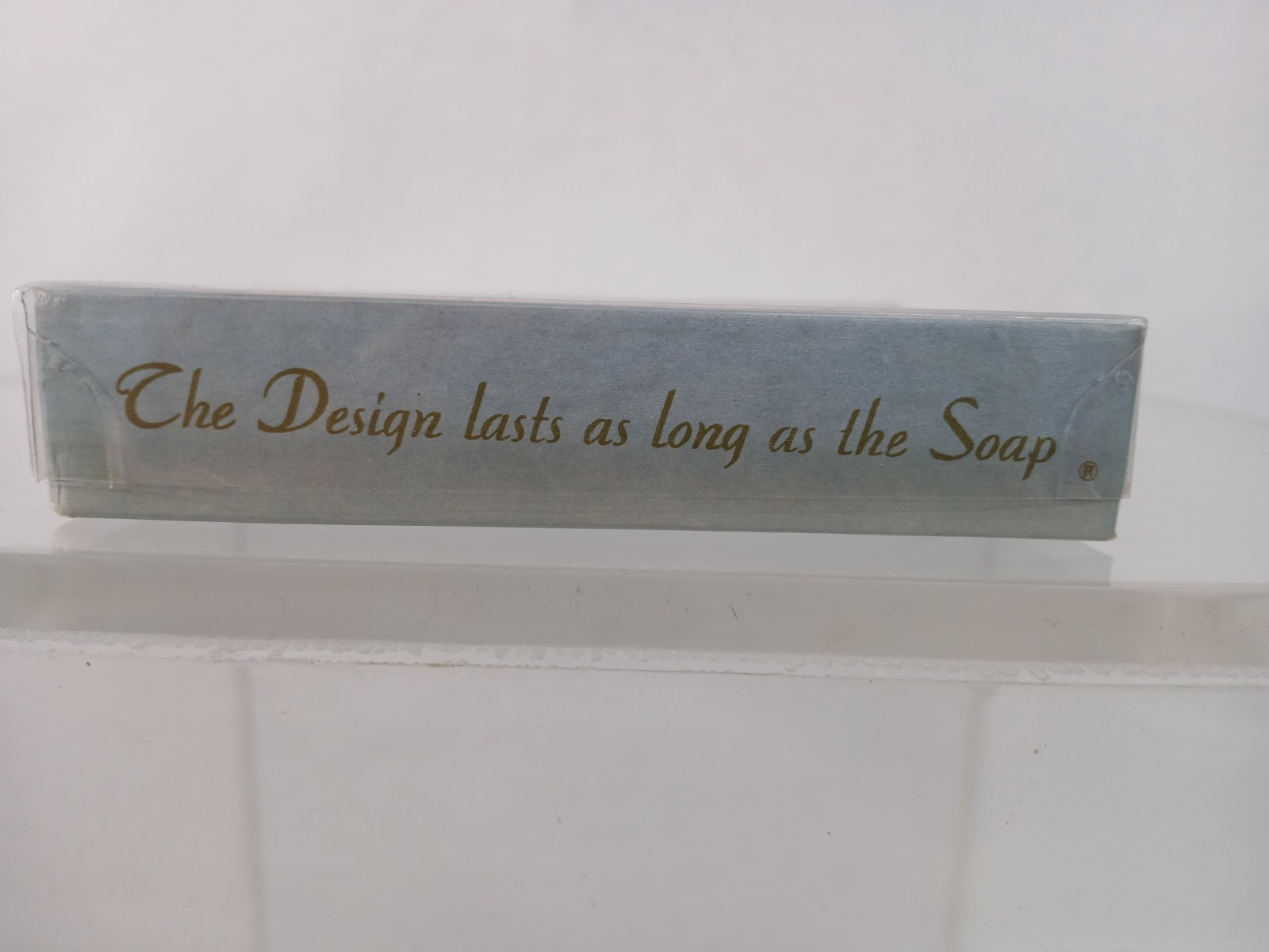 VINTAGE KATHERINE GRAY FRENCH MILLED SOAP WITH COLD CREAM ROSE FLOWER PRINT